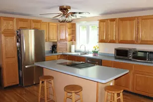 27 Gretchen Way, Raynham, MA 02767 - Photo 4