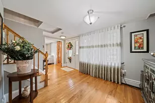 113 Colonel Hunt Dr, Abington, MA 02351 - Photo 4