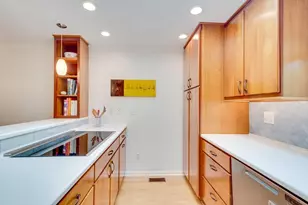 235 Aspen Cir, Lincoln, MA 01773 - Photo 18