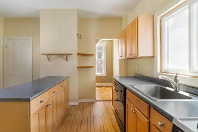 5 Essex St, Somerville, MA 02145 - Photo 12