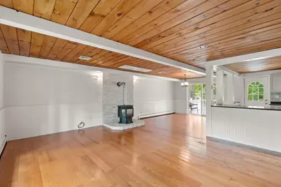 901 Haverhill St, Rowley, MA 01969 - Photo 10