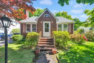 15 Berkeley St, Arlington, MA 02474 - Photo 1