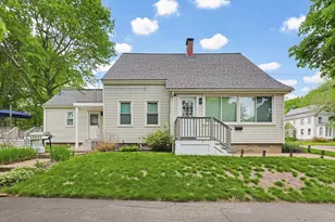 266 N Franklin St, Holbrook, MA 02343 - Photo 2