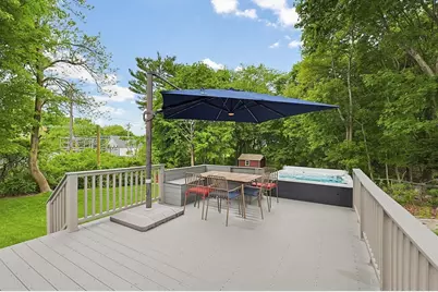 266 N Franklin St, Holbrook, MA 02343 - Photo 4