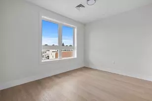 301 Border St, Boston, MA 02128 - Photo 16