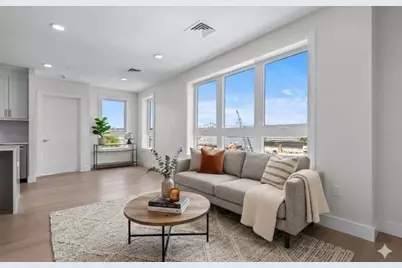 301 Border Street #601, Boston, MA 02128 - Photo 2