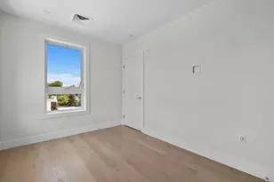301 Border St, Boston, MA 02128 - Photo 20