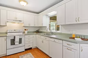28 Valentine Rd, Framingham, MA 01702 - Photo 6