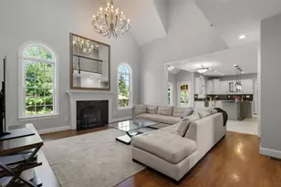 21 Coach Rd, North Attleboro, MA 02760 - Photo 2