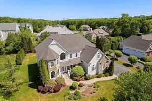 21 Coach Rd, North Attleboro, MA 02760 - Photo 2