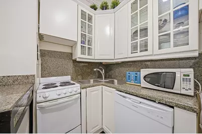 21 Beacon St #4G, Boston, MA 02108 - Photo 10