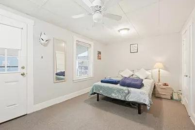 17 Golden #3, Medford, MA 02155 - Photo 12
