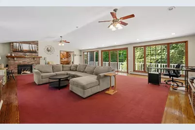 10 Blueberry Ln, Sturbridge, MA 01566 - Photo 14