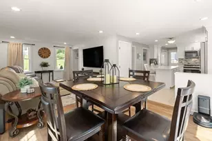 98 Laurelwood Dr, North Attleboro, MA 02760 - Photo 12