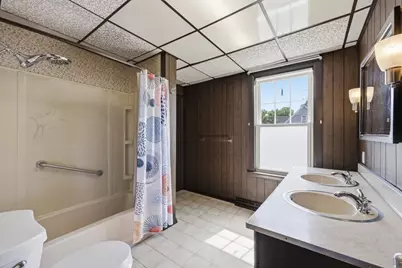 585 Armory St, Springfield, MA 01104 - Photo 26