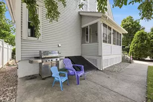 585 Armory St, Springfield, MA 01104 - Photo 36
