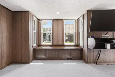 585 Armory St, Springfield, MA 01104 - Photo 8
