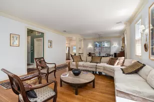 70 Victoria St, Somerville, MA 02144 - Photo 2
