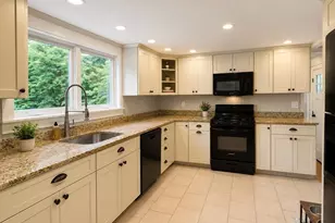 28 Park St, Wrentham, MA 02093 - Photo 8