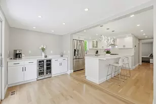 8 Woodbury Ave, Saugus, MA 01906 - Photo 8
