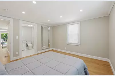 8 Woodbury Ave, Saugus, MA 01906 - Photo 20