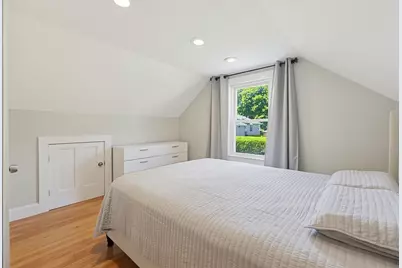 8 Woodbury Ave, Saugus, MA 01906 - Photo 22