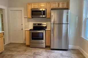 112 Blaisdell St, Haverhill, MA 01830 - Photo 2