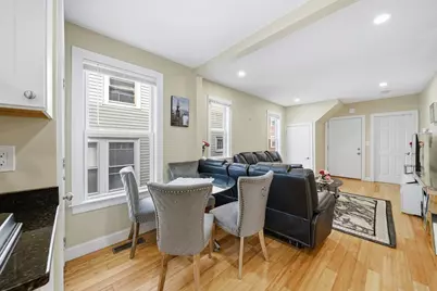 16 Crescent St, Lynn, MA 01902 - Photo 4