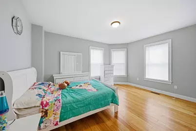 16 Crescent St, Lynn, MA 01902 - Photo 10