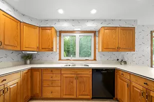 48 Bradfield Dr, Somers, CT 06071 - Photo 8