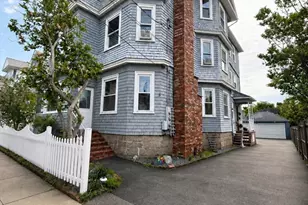 37 Shawmut St, Fall River, MA 02720 - Photo 16