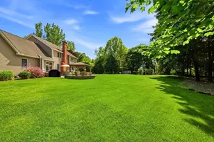 27 Steepleview Dr, Hampden, MA 01036 - Photo 8