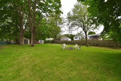22 Hunting Ln, Agawam, MA 01001 - Photo 10