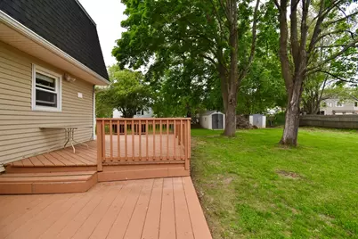 22 Hunting Ln, Agawam, MA 01001 - Photo 8