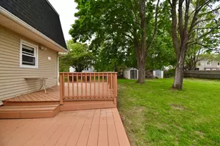 22 Hunting Ln, Agawam, MA 01001 - Photo 8