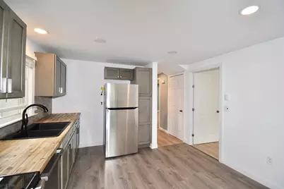 22 Hunting Ln, Agawam, MA 01001 - Photo 14
