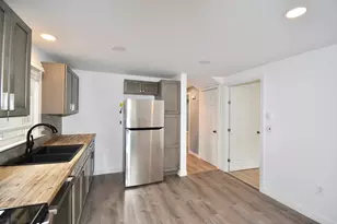 22 Hunting Ln, Agawam, MA 01001 - Photo 14