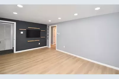 22 Hunting Ln, Agawam, MA 01001 - Photo 24