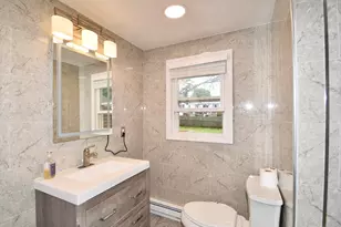 22 Hunting Ln, Agawam, MA 01001 - Photo 18