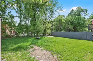 43 Agnes St, Springfield, MA 01118 - Photo 34
