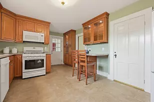 111 Gay St, Norwood, MA 02062 - Photo 10