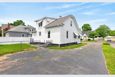 79 Kaveney St, Chicopee, MA 01020 - Photo 36