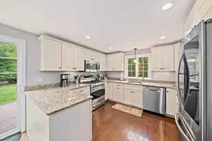 101 Barnfield Dr, Plymouth, MA 02360 - Photo 4