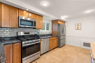 5 Sheldon Rd, Newton, MA 02459 - Photo 12