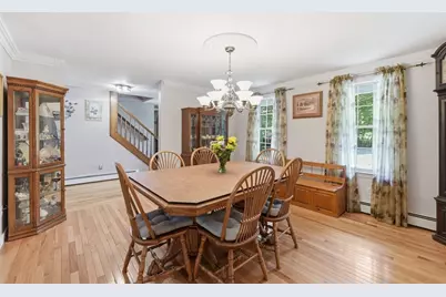 7 Hartwell Rd, Oxford, MA 01537 - Photo 10