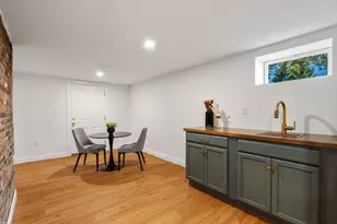 8 Everett St, Wakefield, MA 01880 - Photo 10