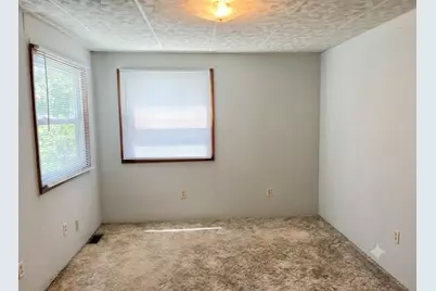5 Anna St, Worcester, MA 01606 - Photo 14