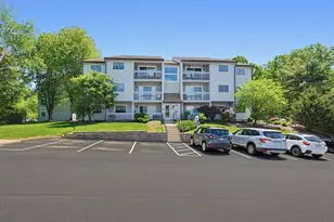 1811 Franklin Crossing Rd, Franklin, MA 02038 - Photo 1