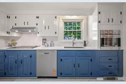 5 Palmer Rd, Beverly, MA 01915 - Photo 2