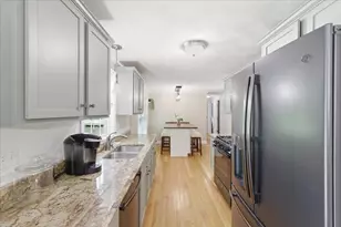 127 Sun Valley Dr, Cumberland, RI 02864 - Photo 12